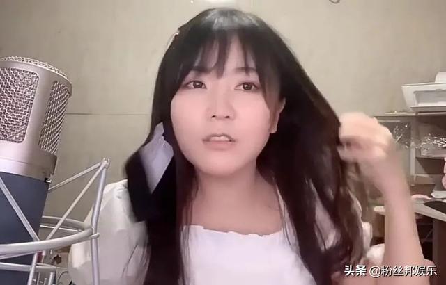 终究没能“躲”过去，<a href='http://www.mcnjigou.com/?tags=40
' target='_blank'>一条小团团</a>口罩掉落，连续两次露脸出镜  <a href='http://www.mcnjigou.com/?tags=40
' target='_blank'>一条小团团</a> 第7张