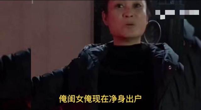 陈亚男妈妈退还大衣哥彩礼，心疼女儿哭着讨公道，朱家闭门不回应