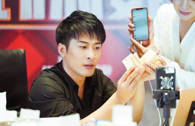 <a href='http://www.mcnjigou.com/?tags=38
' target='_blank'>辛巴</a>坦言不喜欢<a href='http://www.mcnjigou.com/?tags=43
' target='_blank'>散打哥</a>，曾制止初瑞雪给对方刷礼物，从而引发矛盾  <a href='http://www.mcnjigou.com/?tags=43
' target='_blank'>散打哥</a> 第3张