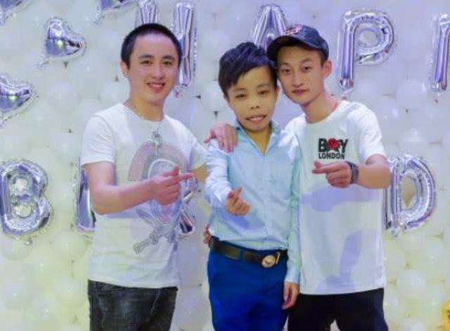 网红“外星人”力挺<a href='http://www.mcnjigou.com/?tags=43
' target='_blank'>散打哥</a>，爆出天道入狱内幕，怒斥其媳妇米菲  <a href='http://www.mcnjigou.com/?tags=43
' target='_blank'>散打哥</a> 第6张