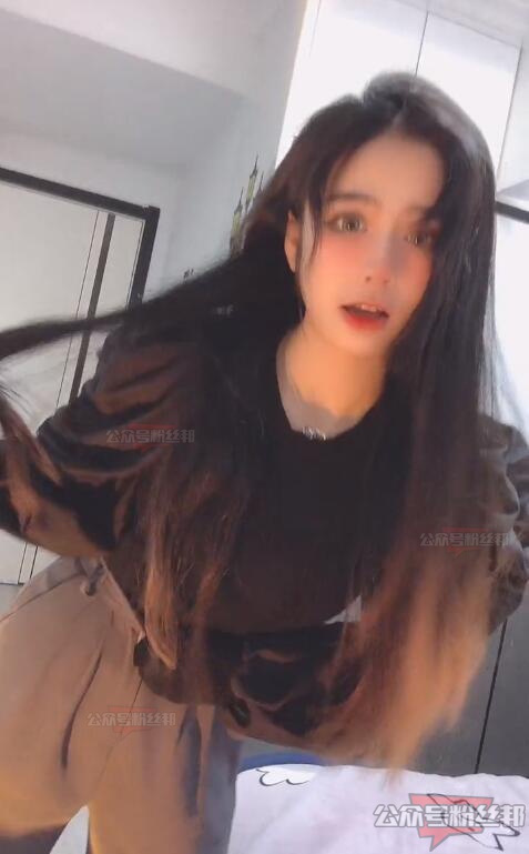 铁山靠在快手多次被封号来到抖音,安妮在某手找不到铁山靠,就去某音也