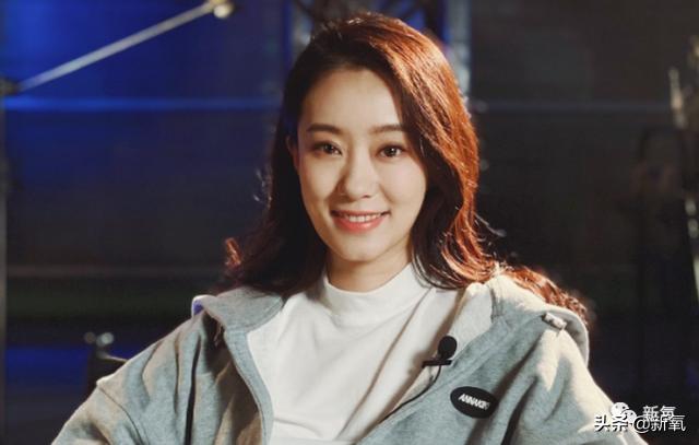 屡次登春晚舞台，出演贾玲首部电影女一号的张小斐，有啥来头？  贾玲 第19张