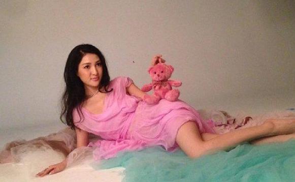 郭美美的毁灭史：从“炫富鼻祖”到“阶下囚”，她都经历了什么？  郭美美 第5张