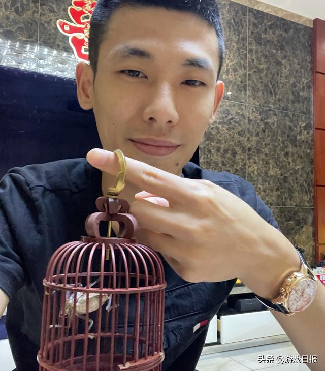 铁山靠被永封之后，<a href='http://www.mcnjigou.com/?tags=39
' target='_blank'>旭旭宝宝</a>急忙撇开关系，已清空与他的合照  铁山靠 第4张