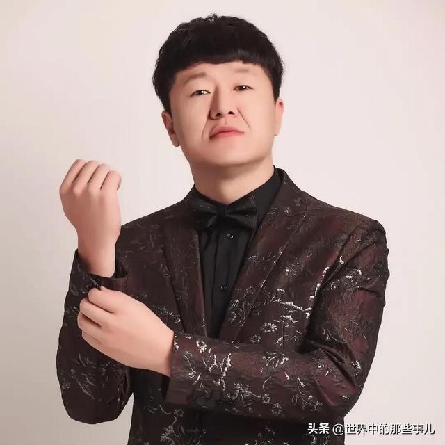 <a href='http://www.mcnjigou.com/?tags=3
' target='_blank'>抖音</a>直播新变化鹬蚌相争，铁山靠与利哥跌落人气王，胜仔人气登顶  胜仔 第8张