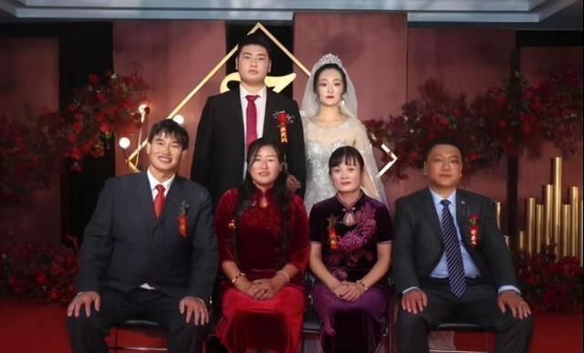 <a href='http://www.mcnjigou.com/?tags=64
' target='_blank'>陈亚男</a>的流量密码：“报复性”反击朱家人，整垮大衣哥就能翻身？  <a href='http://www.mcnjigou.com/?tags=64
' target='_blank'>陈亚男</a> 第2张