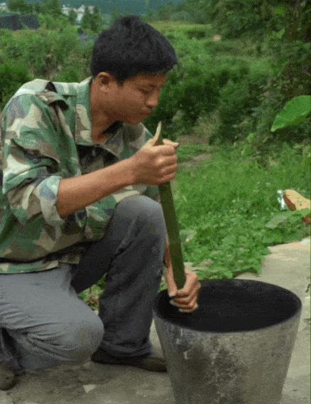 一个比李子柒还牛的人！彭传明耗2年还原文房四宝，一周涨粉百万